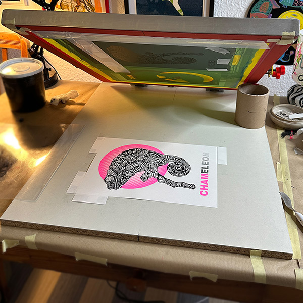 chameleon print under the screen