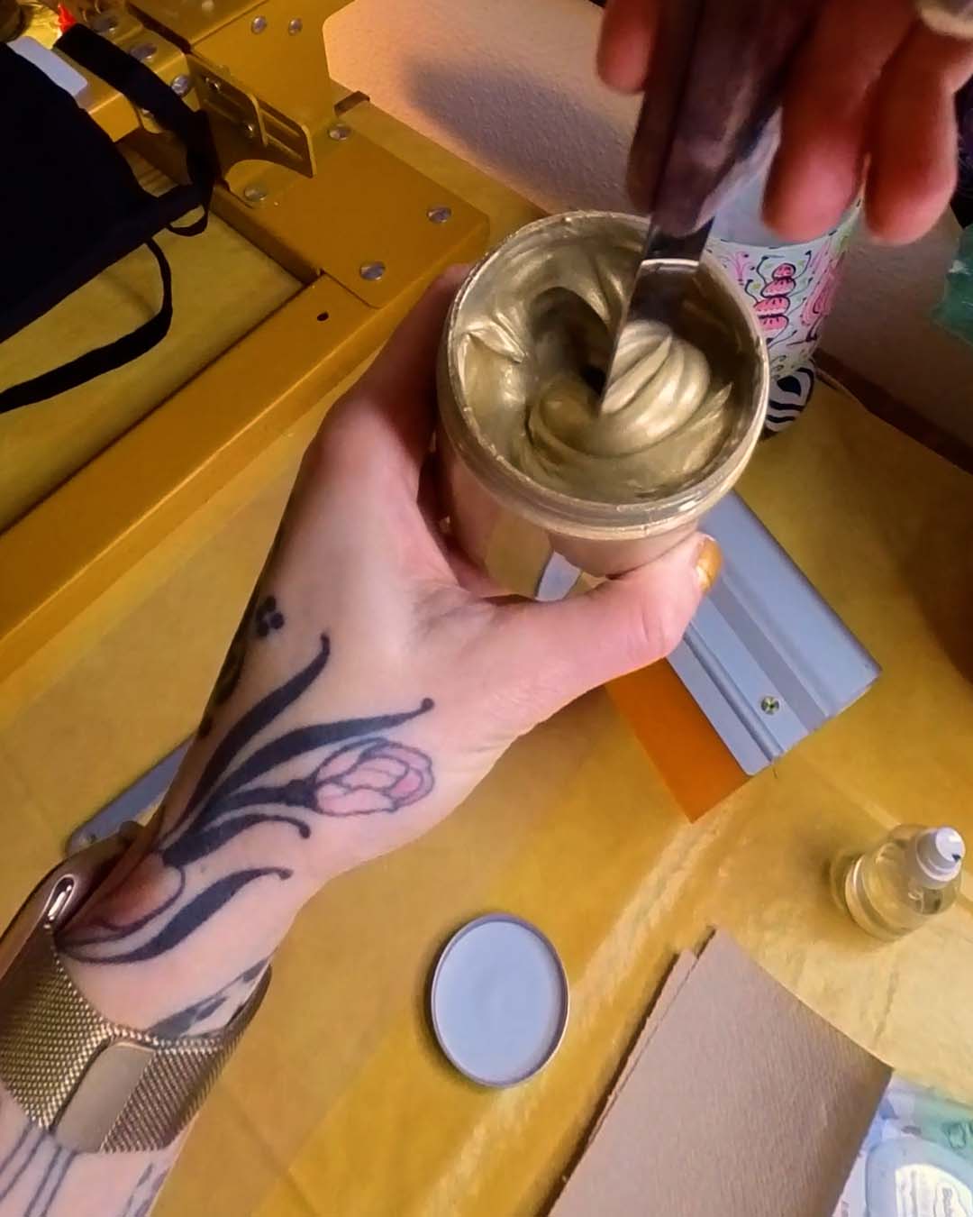 gold ink for fabric printing