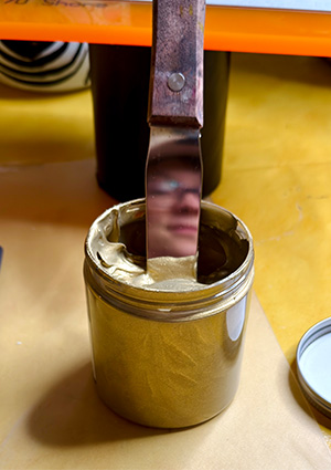 reflection in the spatula